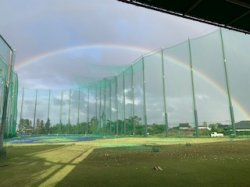 ゴルフ場から見えた虹
